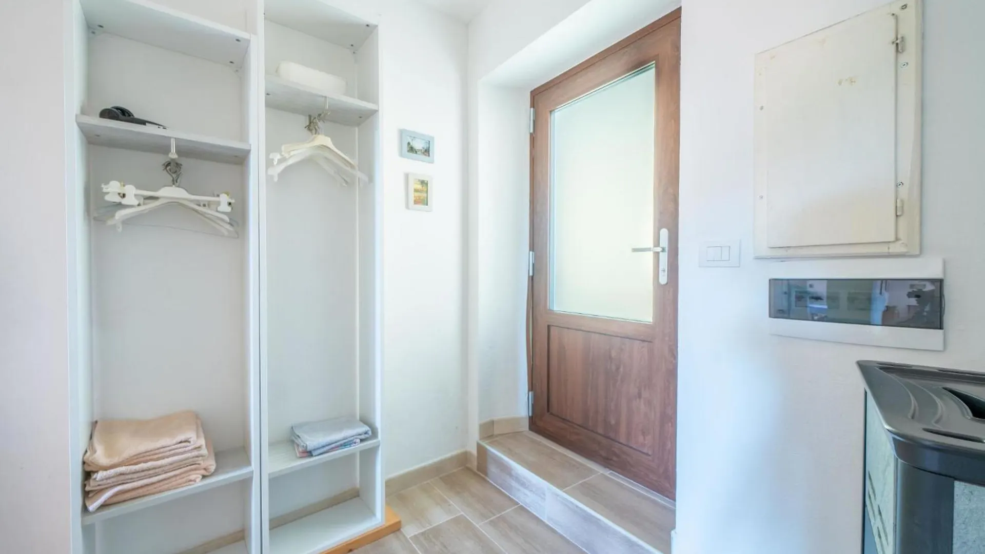 Holiday Home La Casa Dei Pittori By Interhome Musignano  Italy